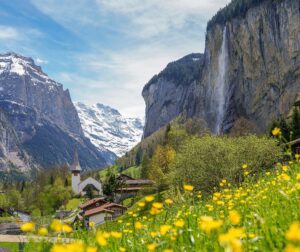 Domovská stránka 8 Lauterbrunnen: 12 tipů, co vidět v údolí 72 vodopádů