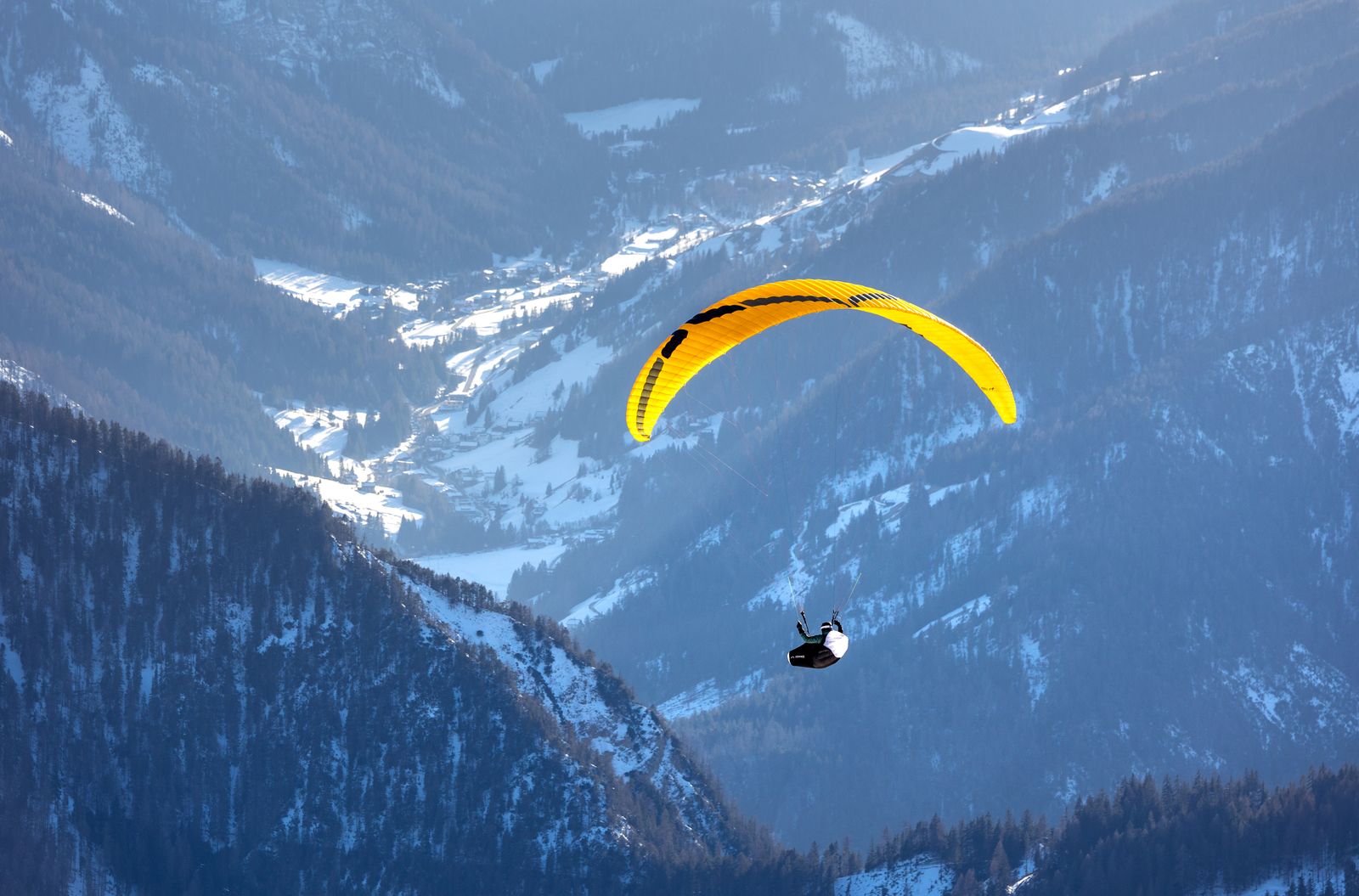 Lauterbrunnen: 12 tipů, co vidět v údolí 72 vodopádů 16 Letci nad údolím Lauterbrunnen