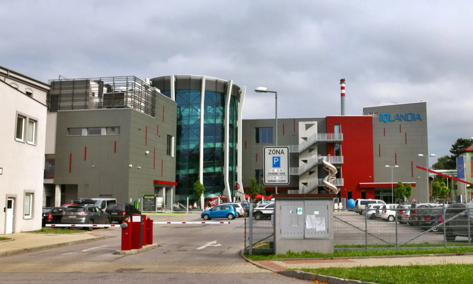 Liberec, Repubblica Ceca: 8 cose da vedere e fare in città e dintorni 7 Edificio dello science center iQLANDIA a Liberec
