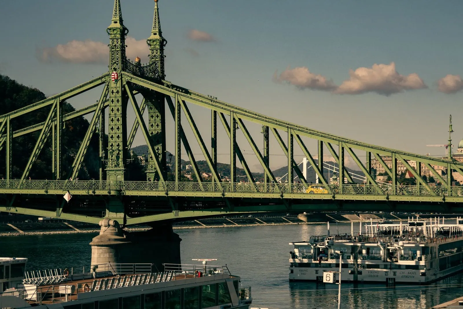 66 legjobb tipp, mit érdemes megnézni Budapesten (+ térkép a telefonra) 29 Szabadság híd