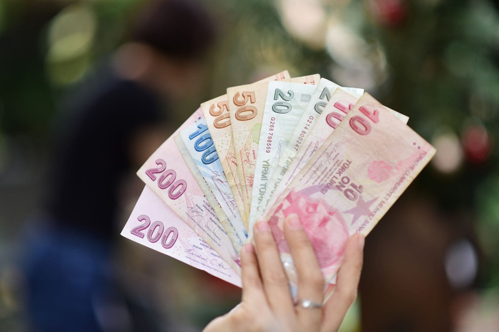 Bani în Turcia: lira, prețuri, plăți și SIM în 2026 1 Lire turcești – bani cash