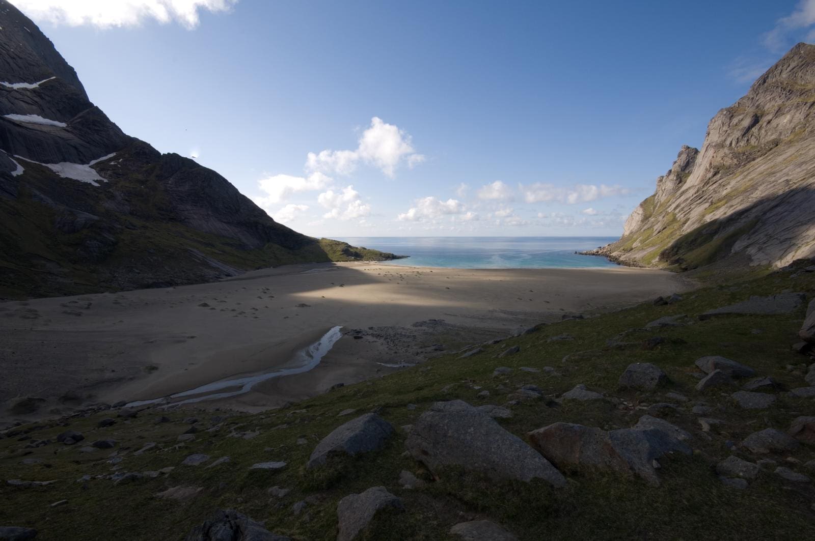 Cele mai frumoase plaje din Lofoten, Norvegia: Haukland, Uttakleiv și altele 13 Bunes Beach