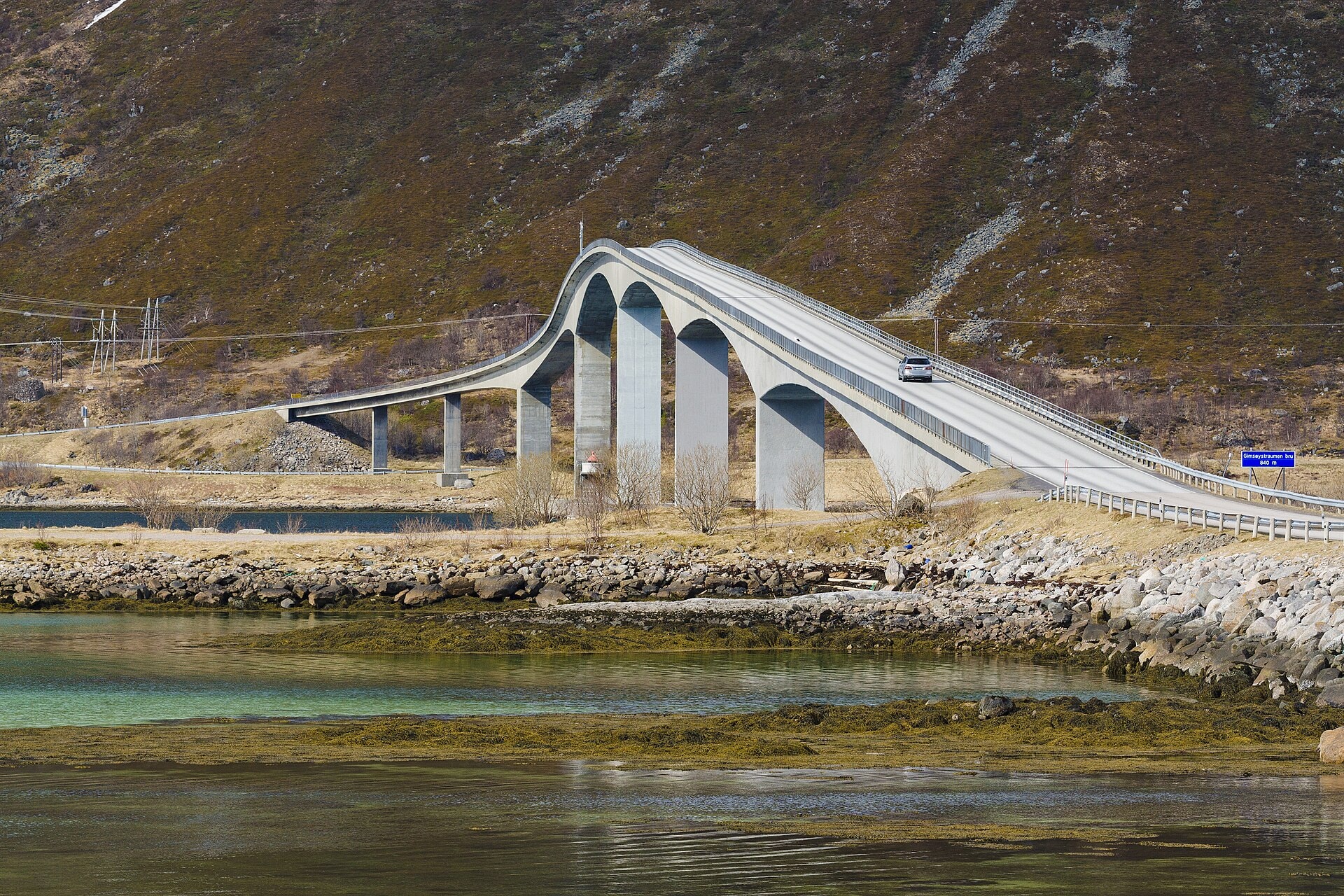 Ce să-ți pui în bagaj pentru Insulele Lofoten din Norvegia: listă pentru fiecare sezon 6 Ce diferă când îți faci bagajul pentru vară și pentru iarnă