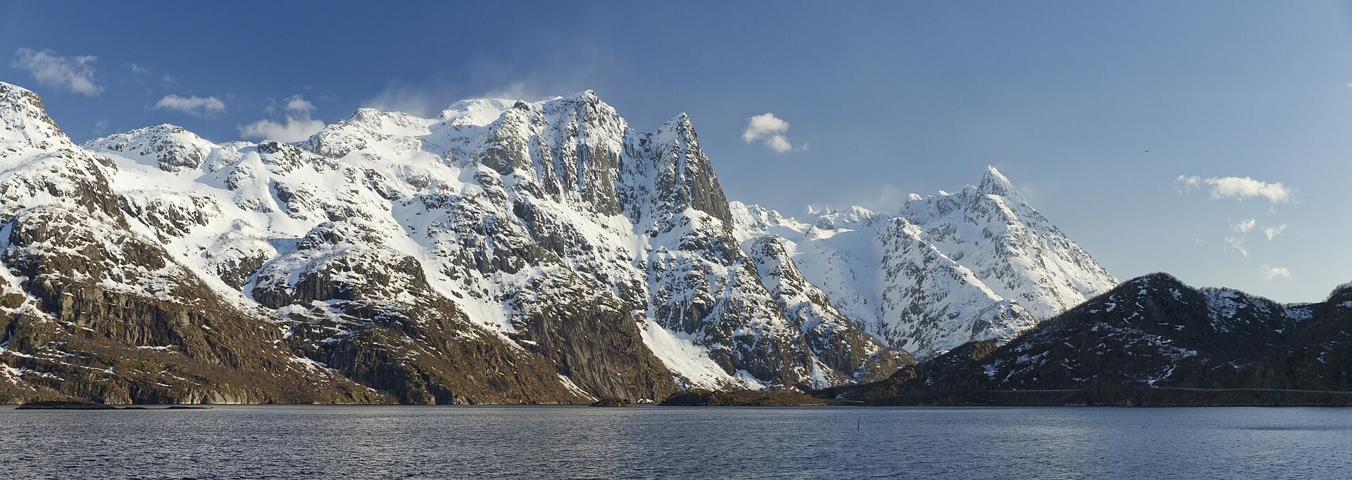 Isole Lofoten in auto: road trip lungo la strada E10 3 Info pratiche: auto, trasporti e budget