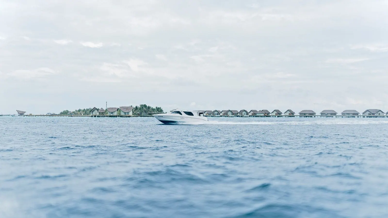 Maldív-szigetek: nyaralás, 21 tipp – mit nézz meg és mikor menj 2026-ban 10 Speedboat – a fő közlekedési eszköz a szigetek között