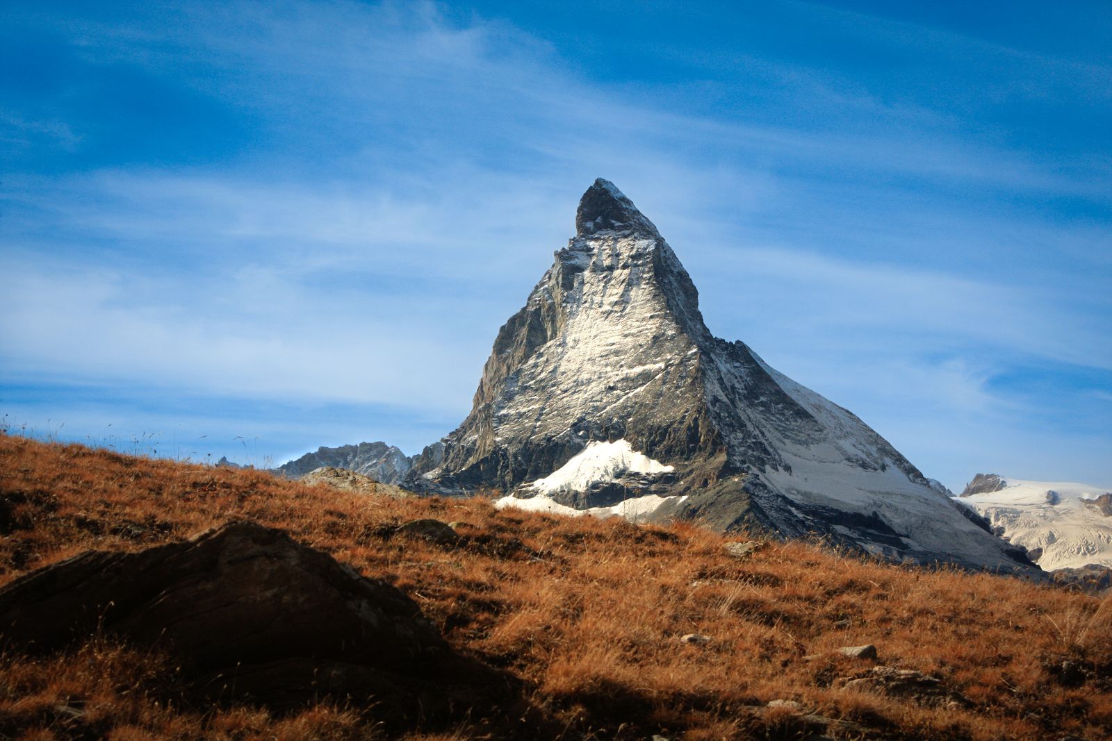Zermatt a Matterhorn: 17 tipov, čo vidieť a robiť v roku 2026 8 Matterhorn Alpine Crossing do Talianska