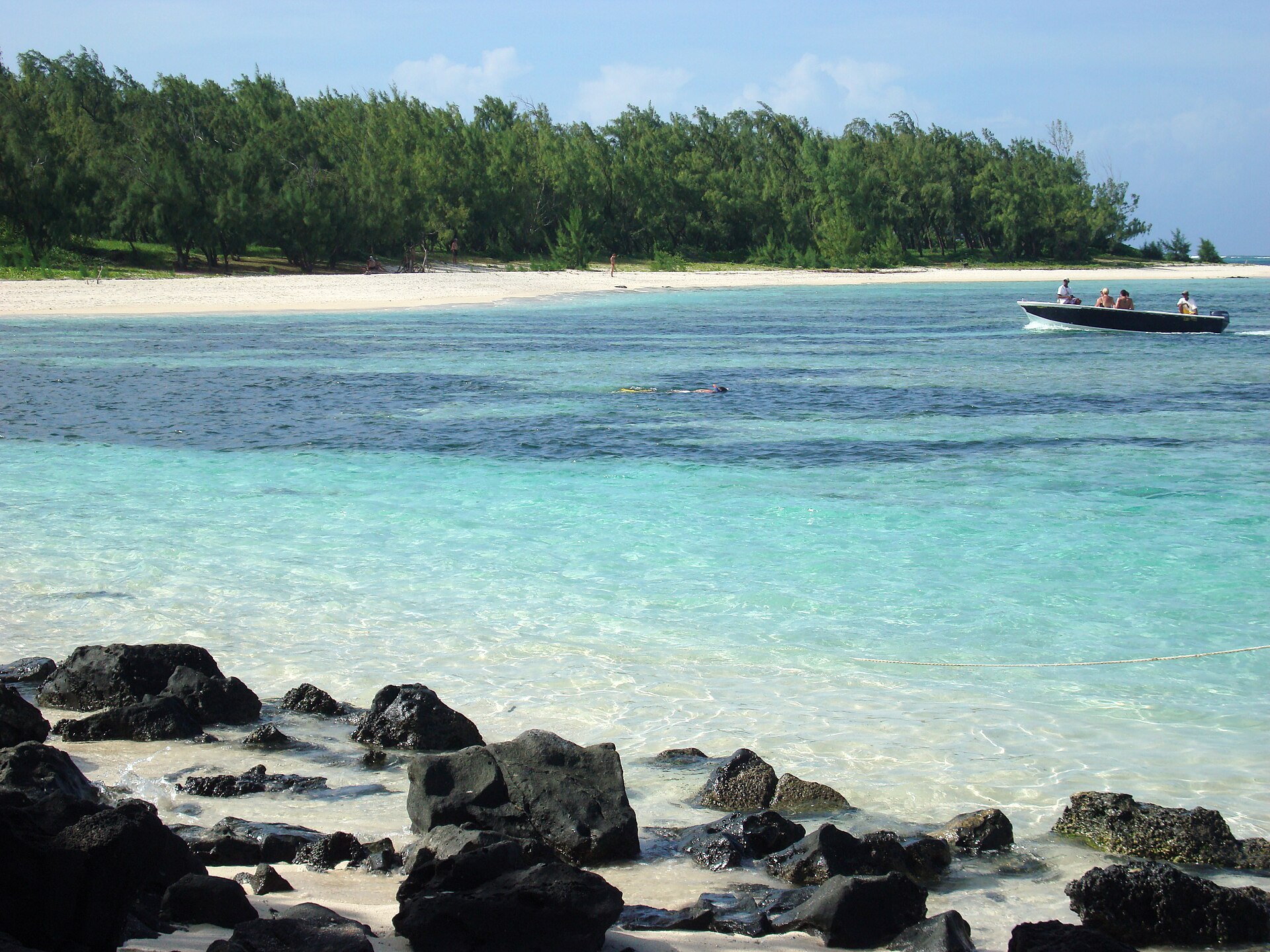Maurício: viagem, 21 dicas do que ver e quando ir 2026 11 Praia na ilha Île aux Cerfs