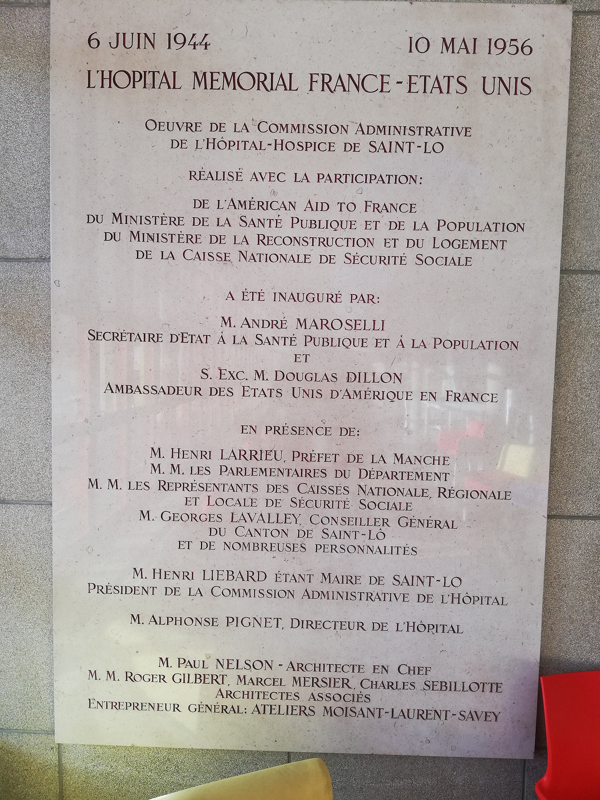 Mémorial de Caen pro pochopení kontextu