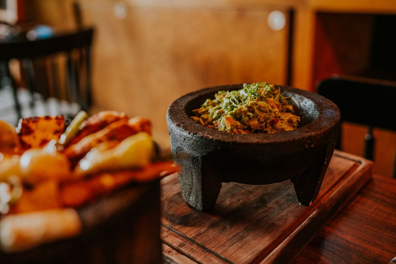Bucătăria mexicană: 20 de preparate de gustat (nu doar tacos) 6 Guacamole cu chipsuri