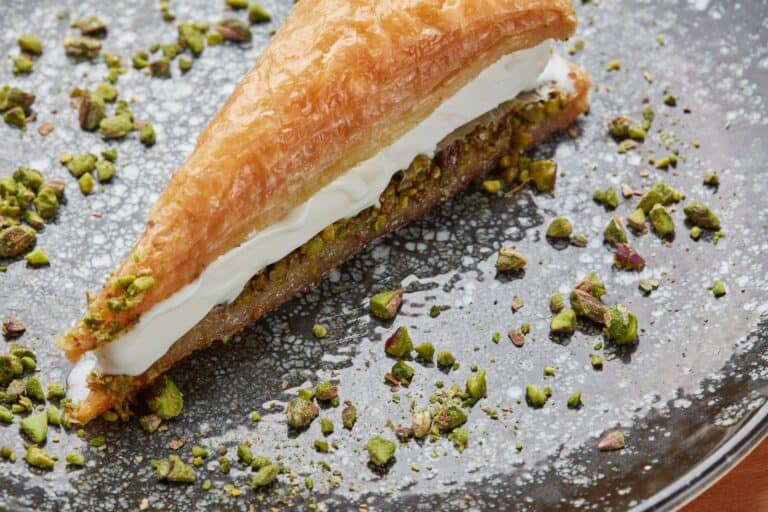Turkiet: guide, tips & vad du ska se 2026 4 Turkisk mat: vad du måste smaka – från kahvaltı till baklava 2026