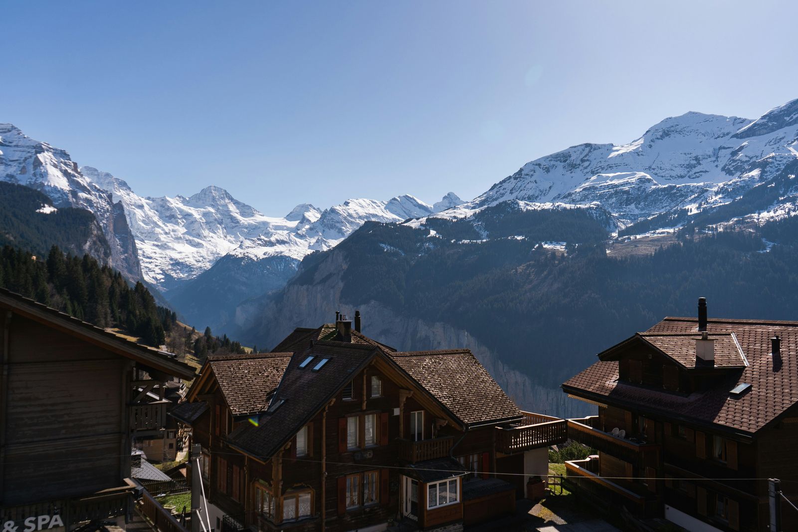 Lauterbrunnen: 12 tipů, co vidět v údolí 72 vodopádů 11 Mürren a alpské výhledy