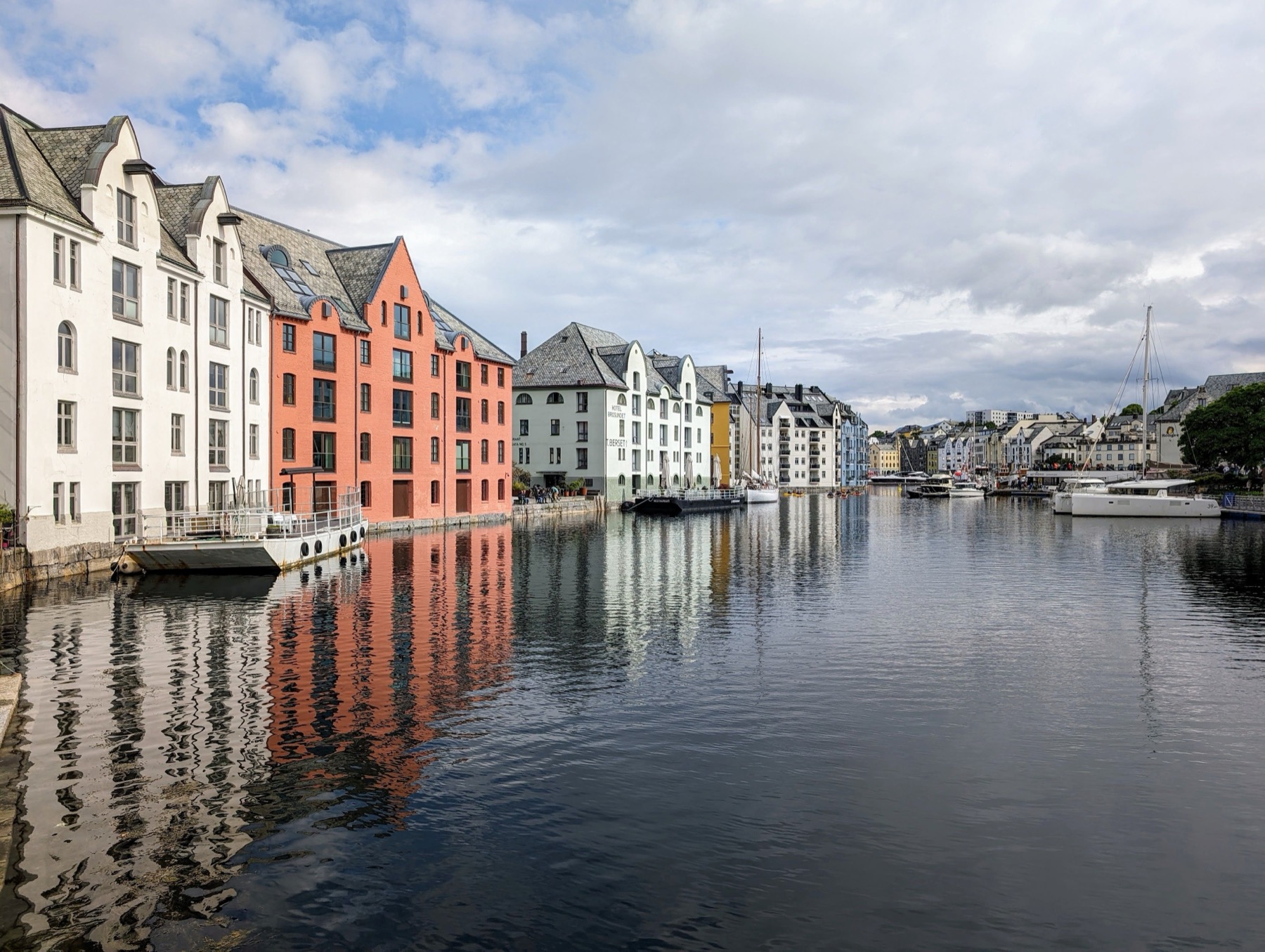 Ålesund, Noruega: 12 imprescindibles que ver junto al mar 2026 20 Dónde comer en Ålesund