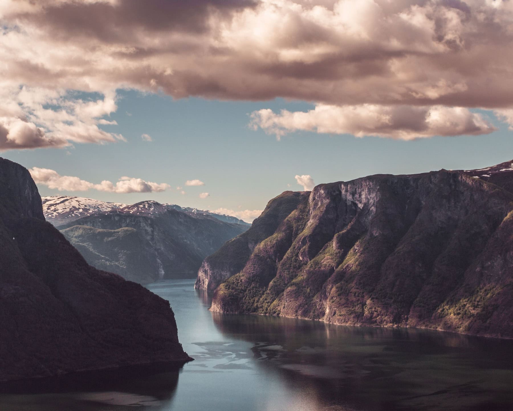 Flåm Norvegia: calea ferată Flåmsbana și 7 lucruri de văzut în 2026 2 Când să mergi și cum ajungi în Flåm