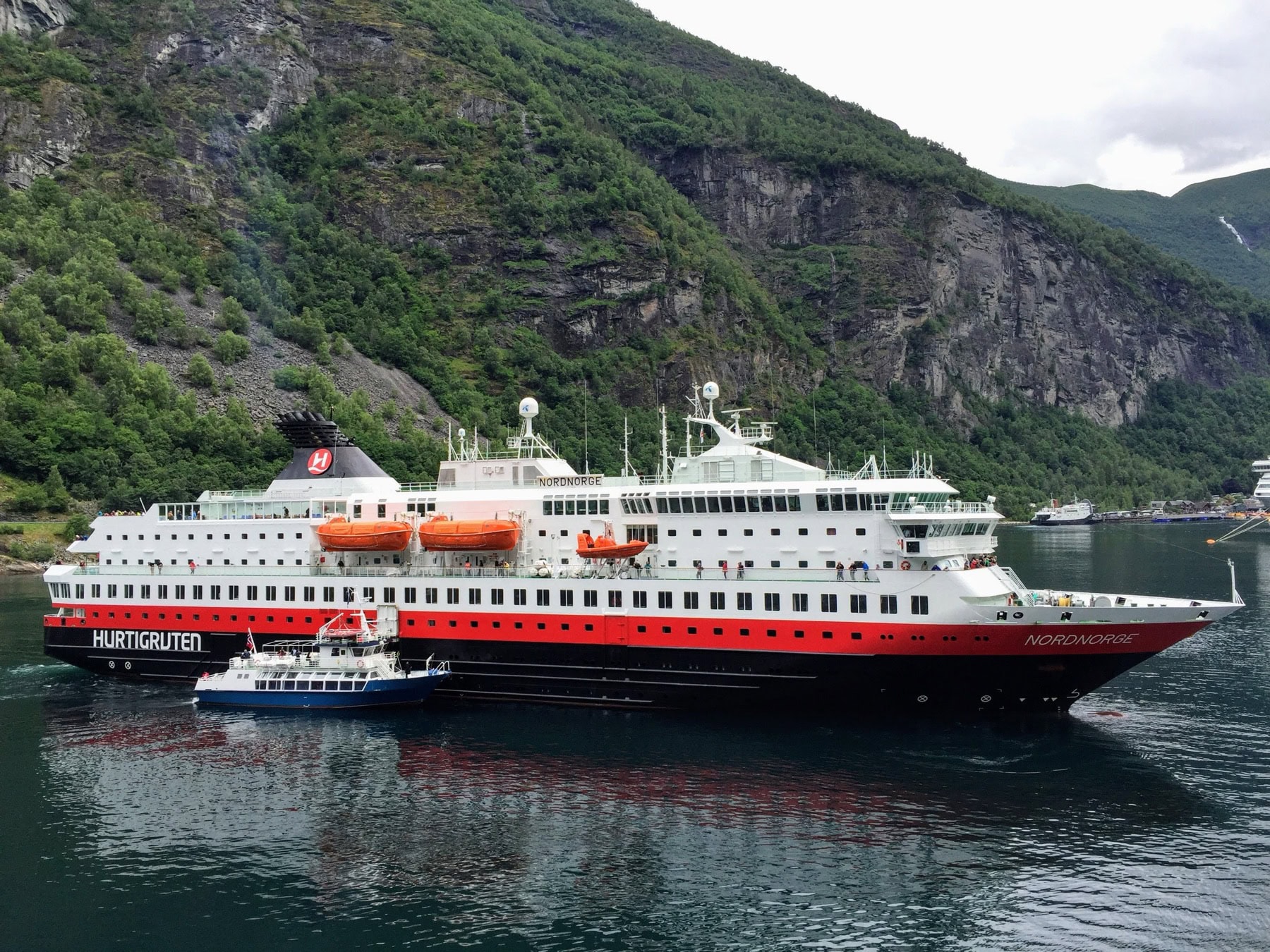 Hurtigruten: 8 lucruri de știut despre croaziera pe coasta Norvegiei în 2026 2 Cea mai bună perioadă pentru croazieră