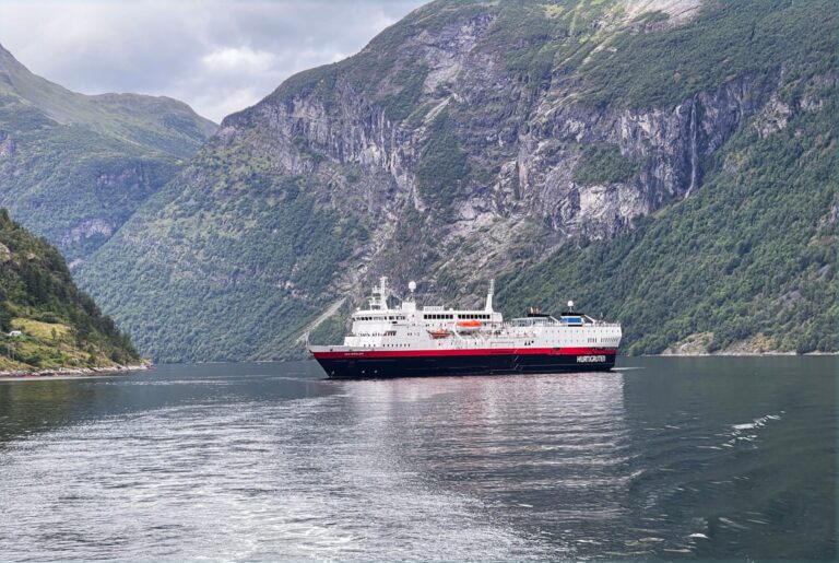 Norway: Guide, Tips & What to See in 2026 10 Hurtigruten Norway: 8 Things to Know About the Coastal Voyage in 2026
