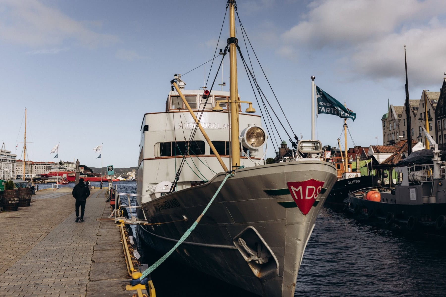 Hurtigruten: 8 lucruri de știut despre croaziera pe coasta Norvegiei în 2026 5 Hurtigruten și cum funcționează