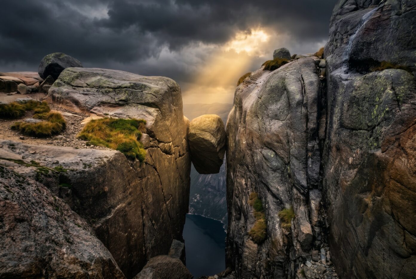 Kjerag Norway 7 Tips For The Hike Lysefjord kjerag-norway-7-tips-for-the-hike-lysefjord