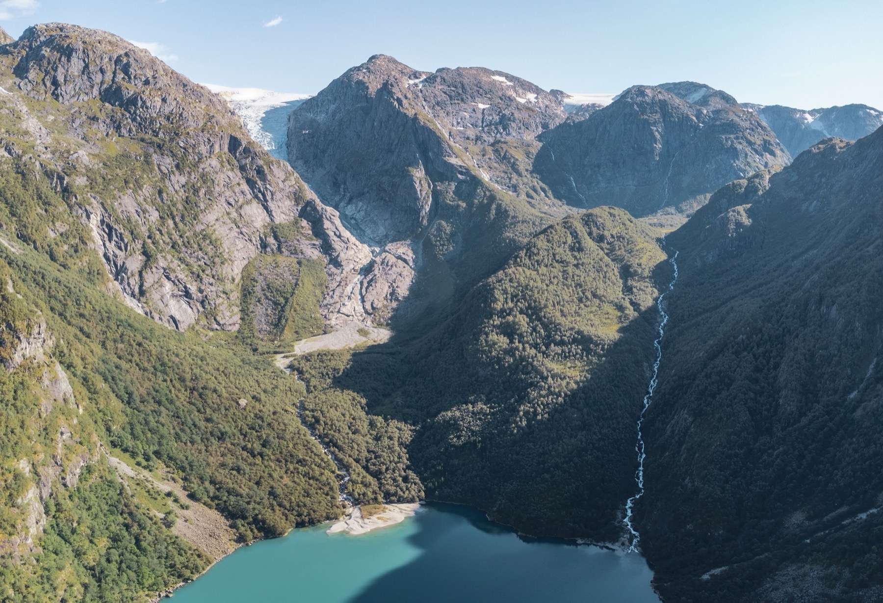 Norwegische Fjorde: Die 12 schönsten, die du 2026 sehen solltest 2 Von einem Gletscher geformter Fjord