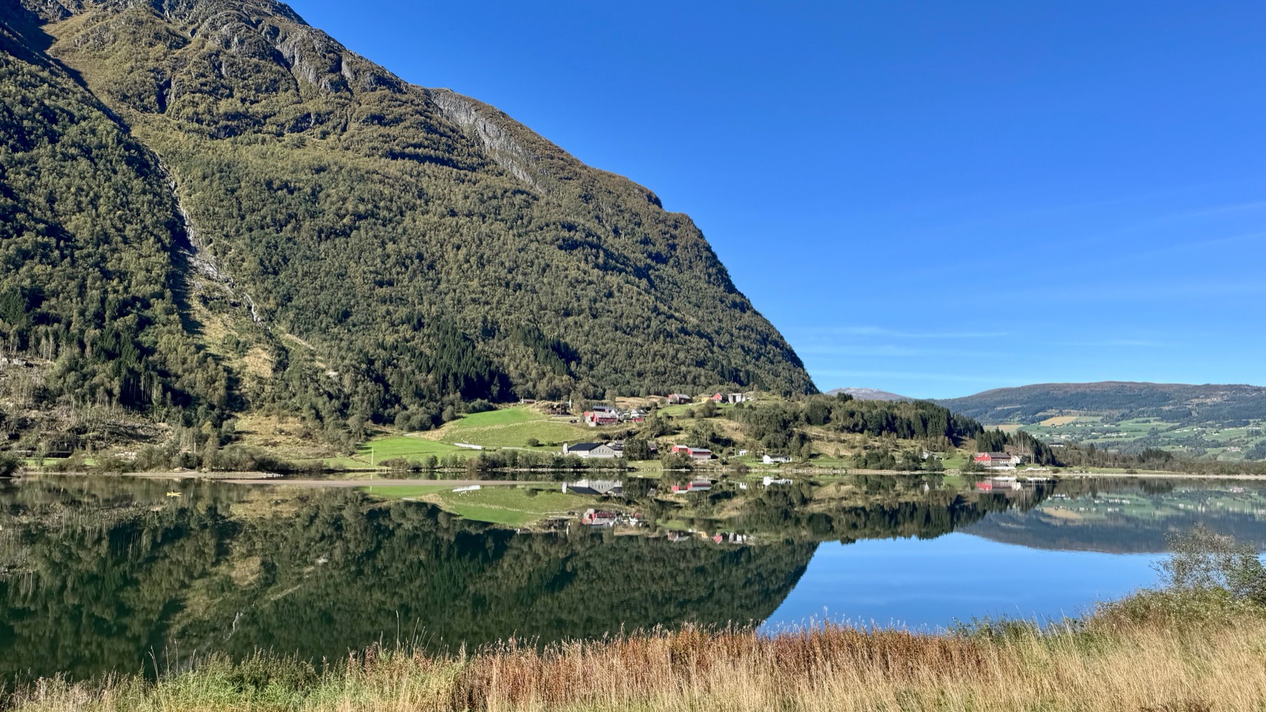 Norwegische Fjorde: Die 12 schönsten, die du 2026 sehen solltest 13 Ruhige Fjorde abseits der Massen