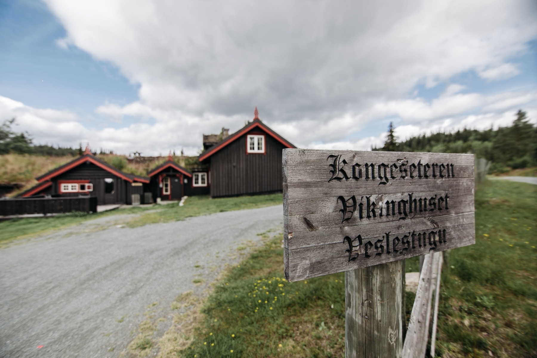 Sognefjord e Nærøyfjord: cosa vedere nel fiordo più lungo della Norvegia nel 2026 9 Il villaggio vichingo di Njardarheimr