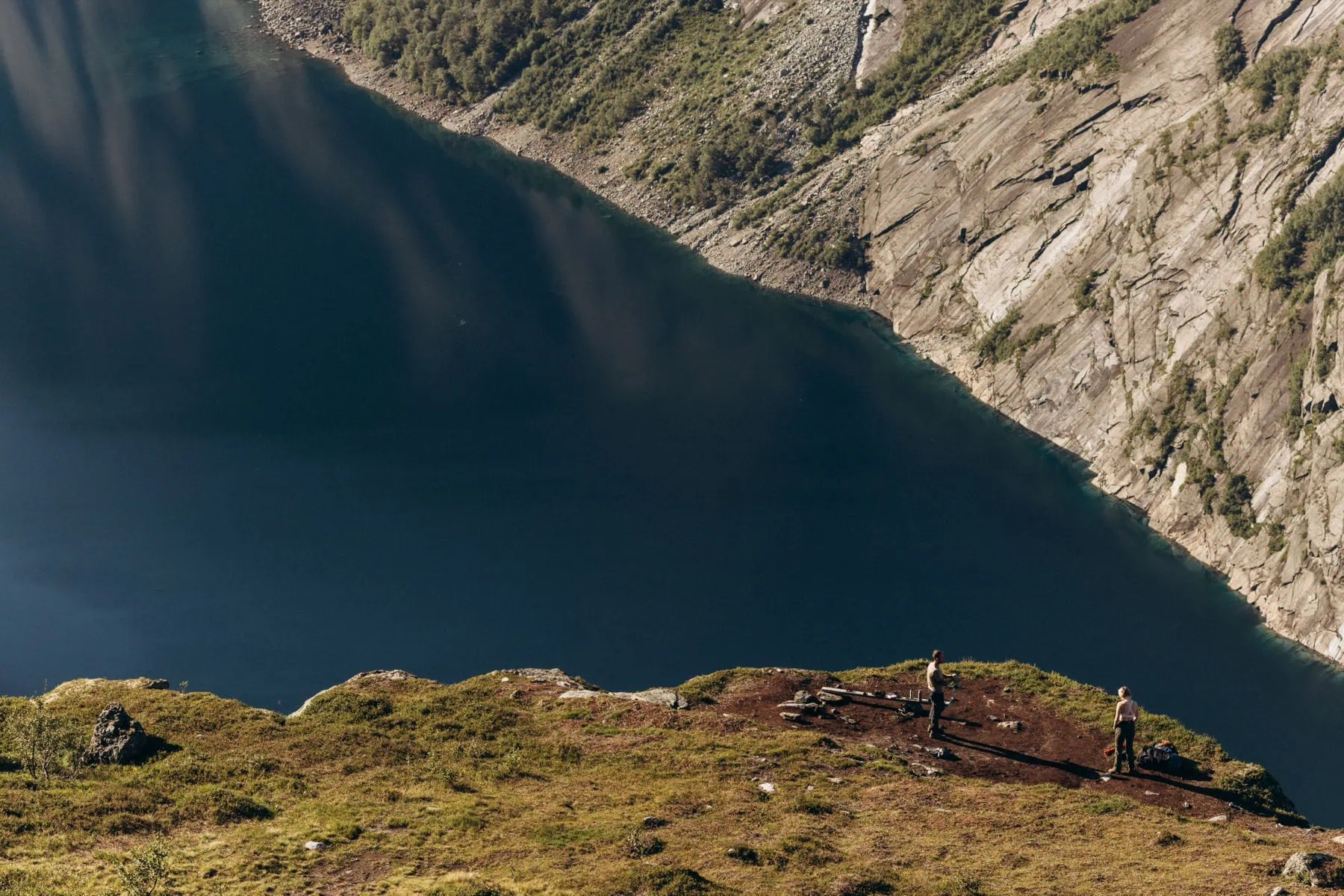Trolltunga: túra a norvég trollnyelvre lépésről lépésre 2026-ban 7 Út a fennsíkon át