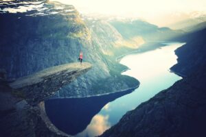 Domovská stránka 7 Trolltunga: výstup na trolí jazyk krok za krokem v roce 2026