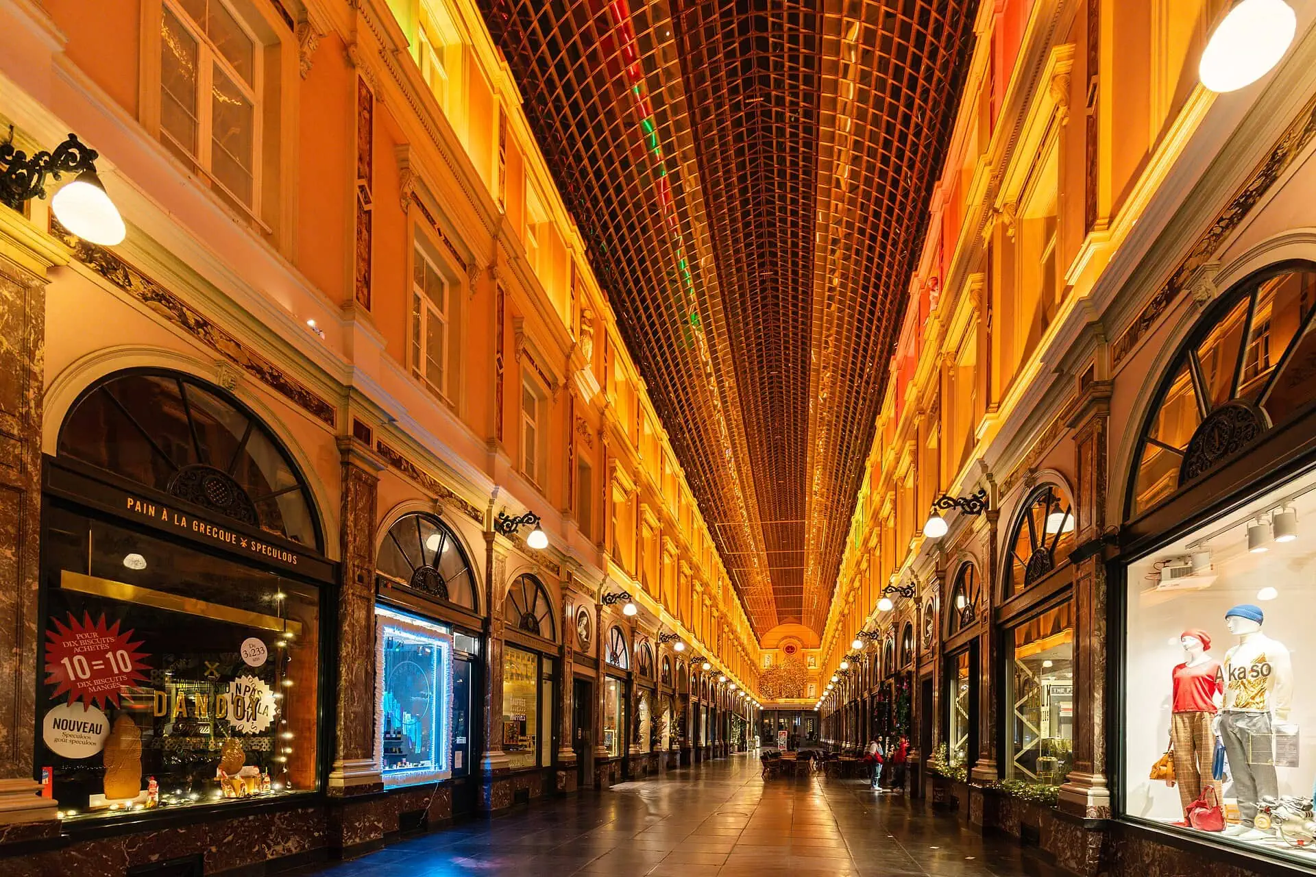 Brüsszel: 19 tipp, mit érdemes látni és csinálni 2026-ban 13 Galeries Royales Saint-Hubert bevásárlópasszázs