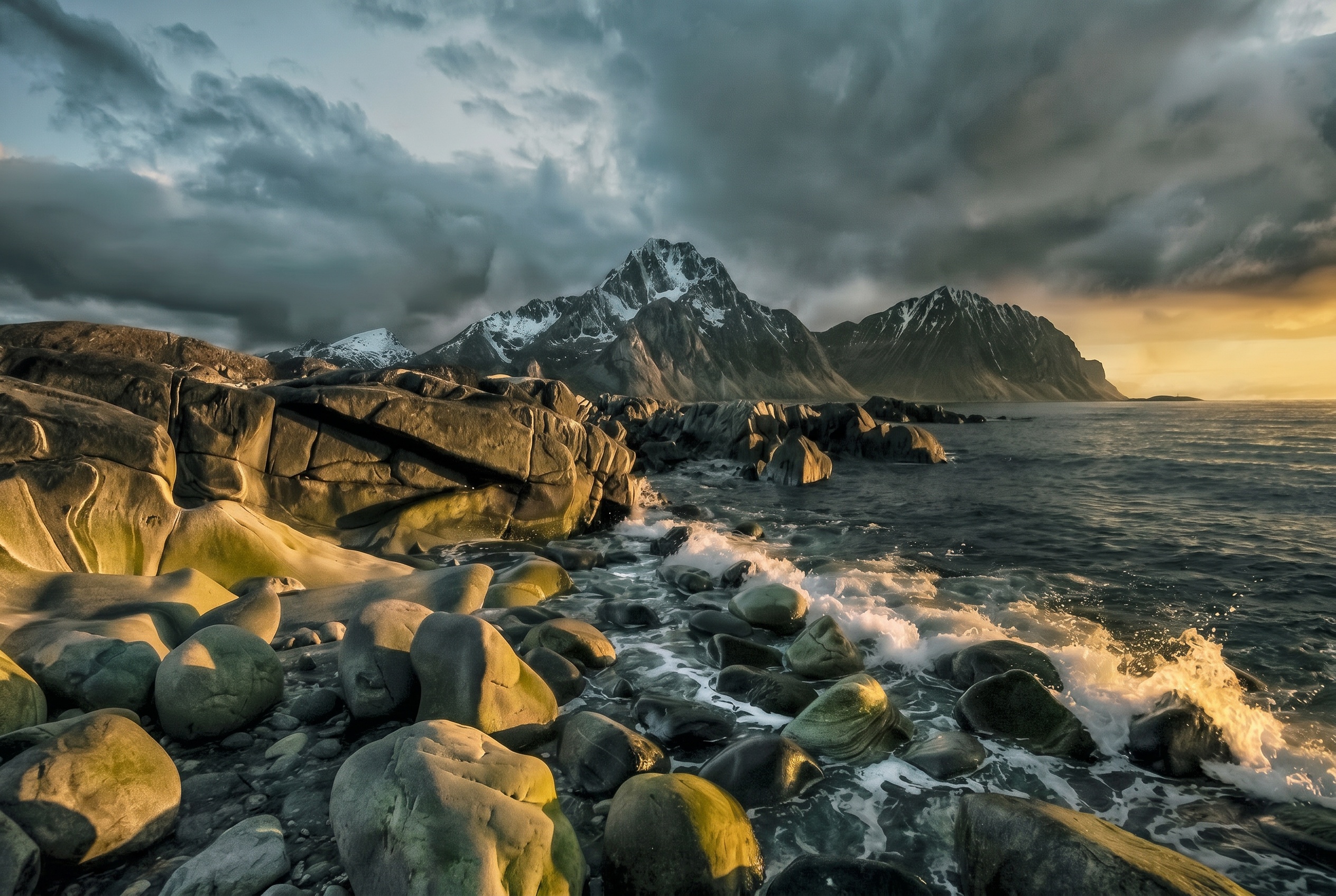 Noorwegen: 50 tips wat te zien — de mooiste plekken en fjorden in 2026 32 De eilandengroep Vesterålen