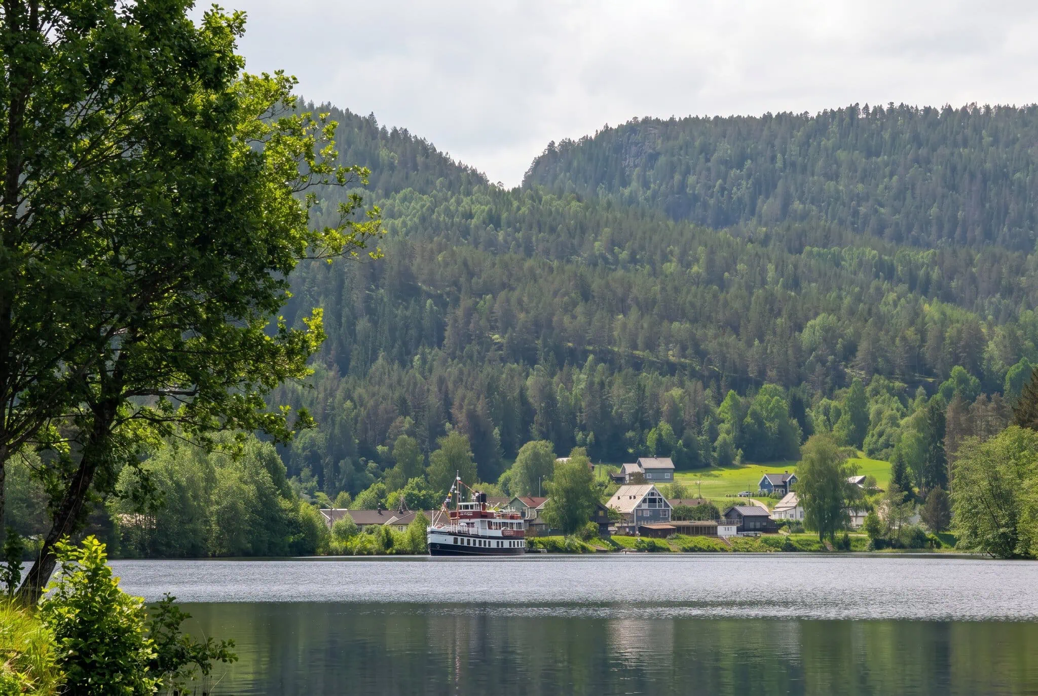 Norvégia: 50 tipp, mit érdemes megnézni — a legszebb helyek és fjordok 2026-ban 57 A Telemark-csatorna zsilipekkel