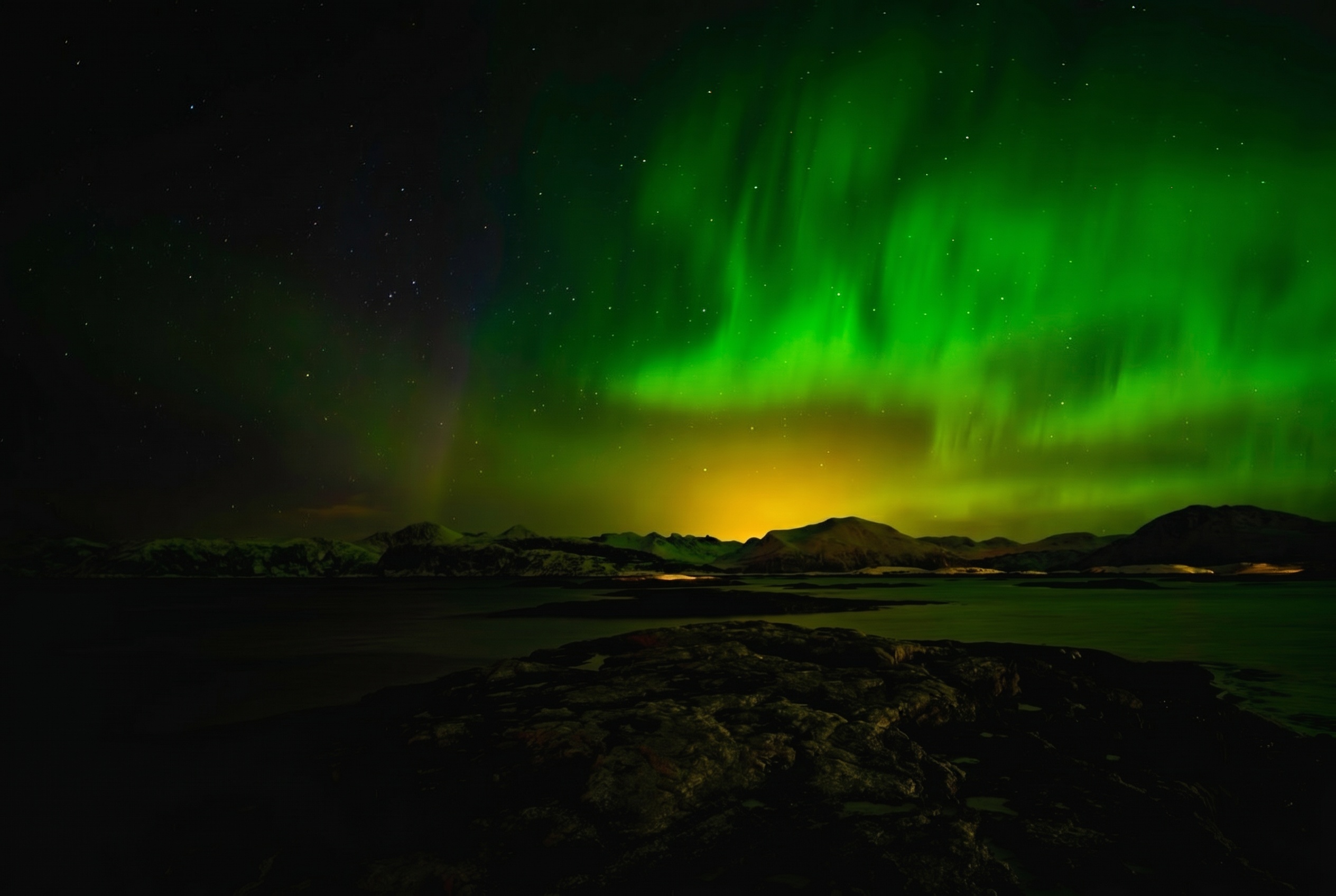 Noorwegen: 50 tips wat te zien — de mooiste plekken en fjorden in 2026 60 Noorderlicht en middernachtzon