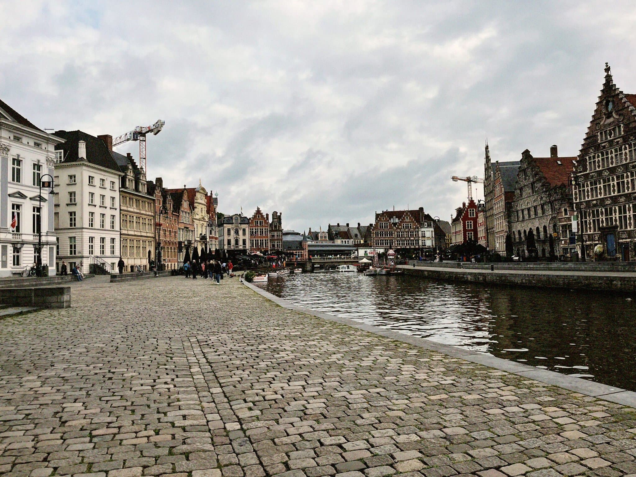 Obiective turistice Gent Belgia: 16 lucruri de făcut în 2026 15 Cartierul romantic Patershol