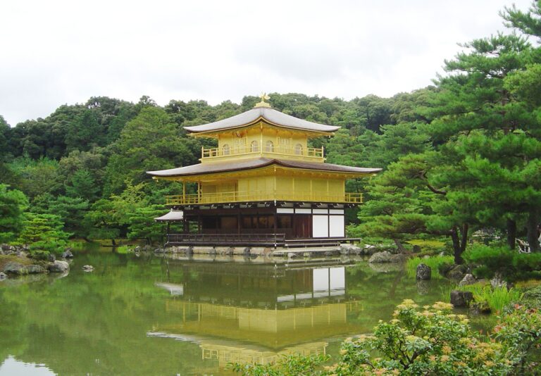 Kinkaku-ji (Zlatý pavilon)