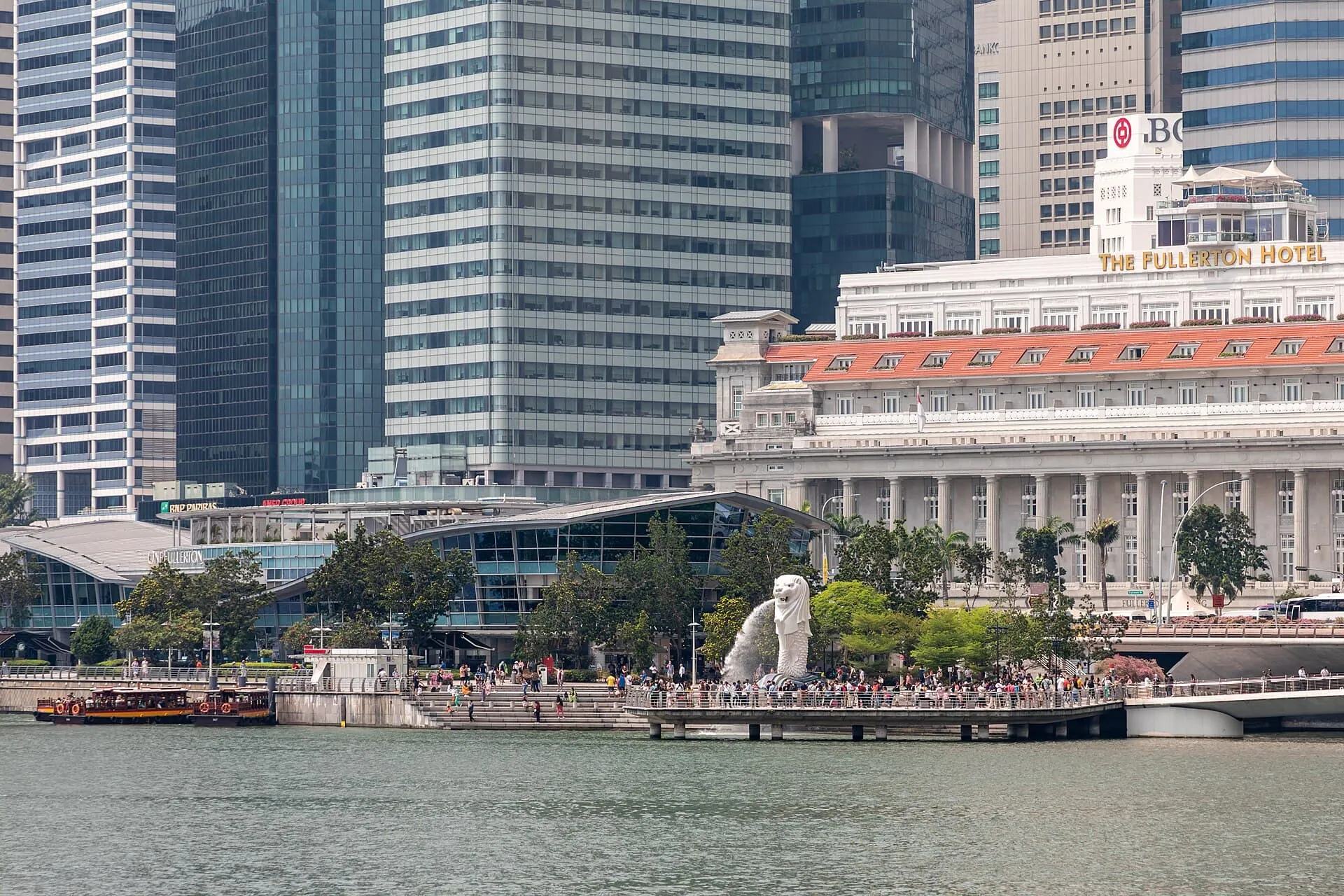 Singapore Holiday: 21 Best Things to See and Do in 2026 8 The Merlion statue, symbol of Singapore