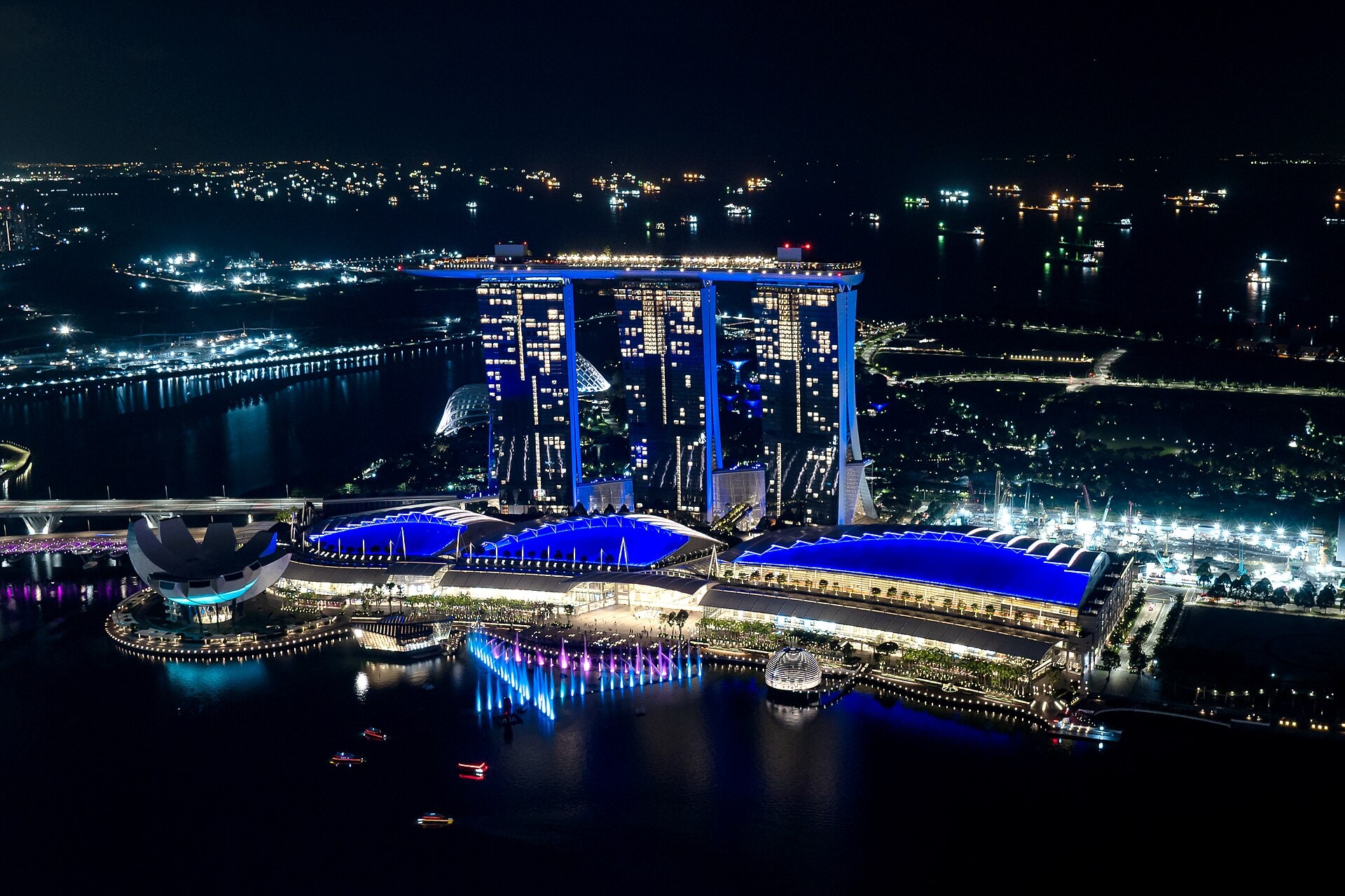 Singapore Holiday: 21 Best Things to See and Do in 2026 71 Spectra light show at Marina Bay