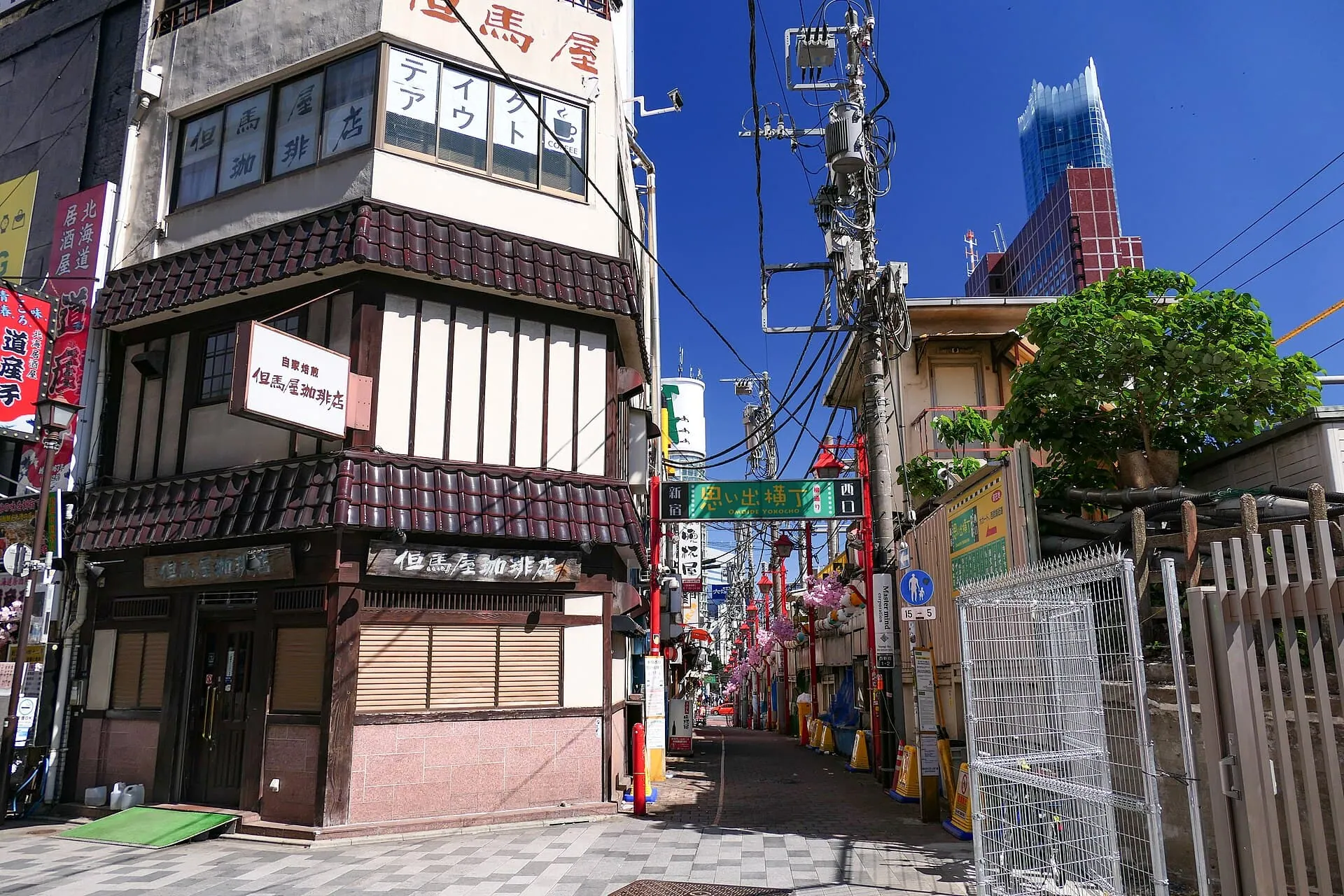 Tokyo, Giappone: 25 cose da vedere e fare nel 2026 10 Atmosfera a Omoide Yokocho