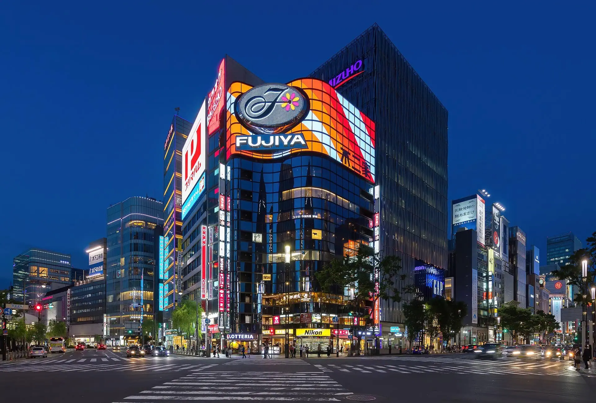 Tokyo, Giappone: 25 cose da vedere e fare nel 2026 22 Shopping di lusso a Ginza