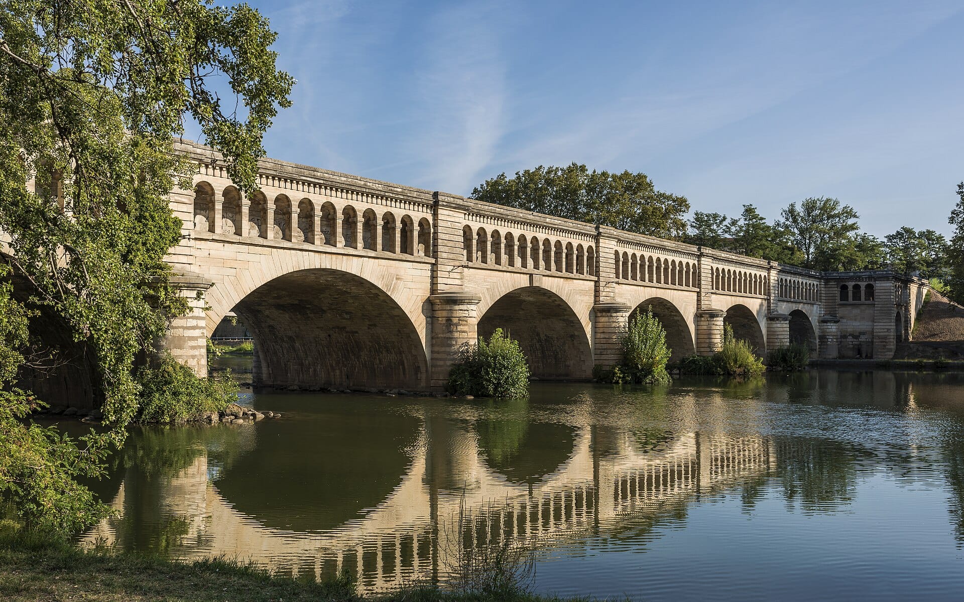 Camargue, Francja: 12 wskazówek na krainę flamingów w 2026 roku 5 Park ornitologiczny Pont de Gau