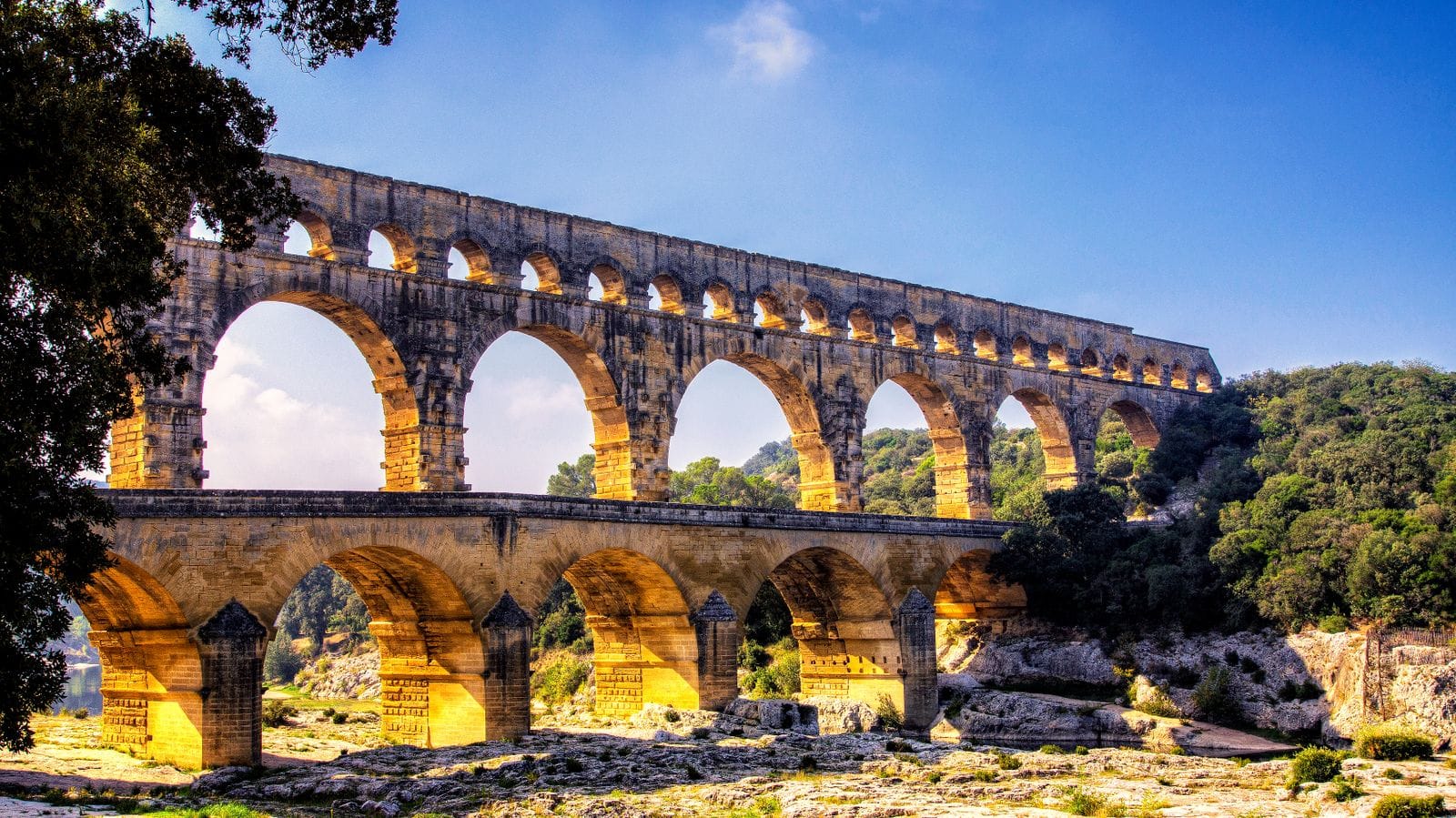 Nîmes och Pont du Gard: 12 tips för det romerska Frankrike 2026 2 När man bör åka till Nîmes och Pont du Gard