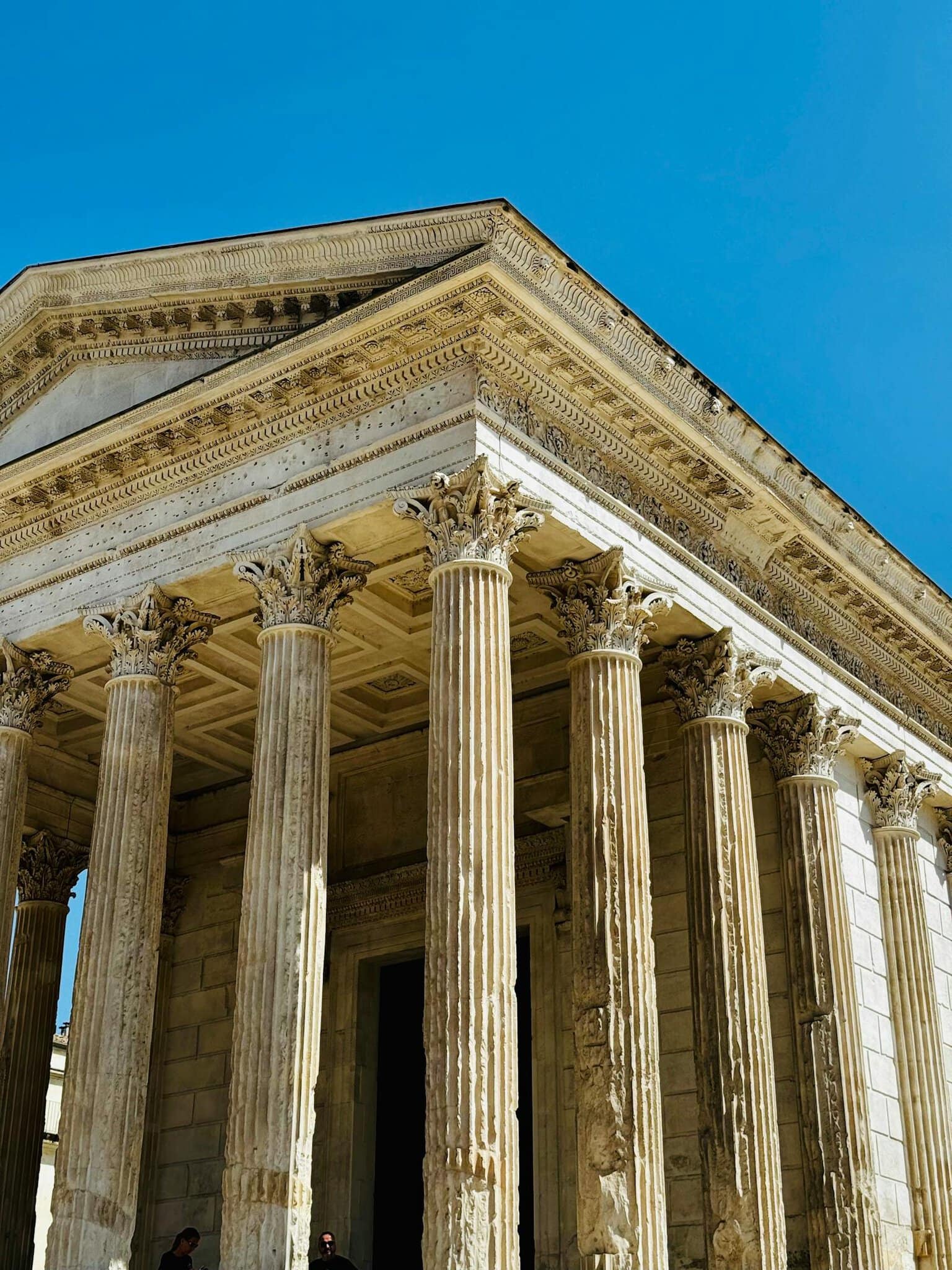 Nîmes och Pont du Gard: 12 tips för det romerska Frankrike 2026 7 Maison Carrée tempel UNESCO