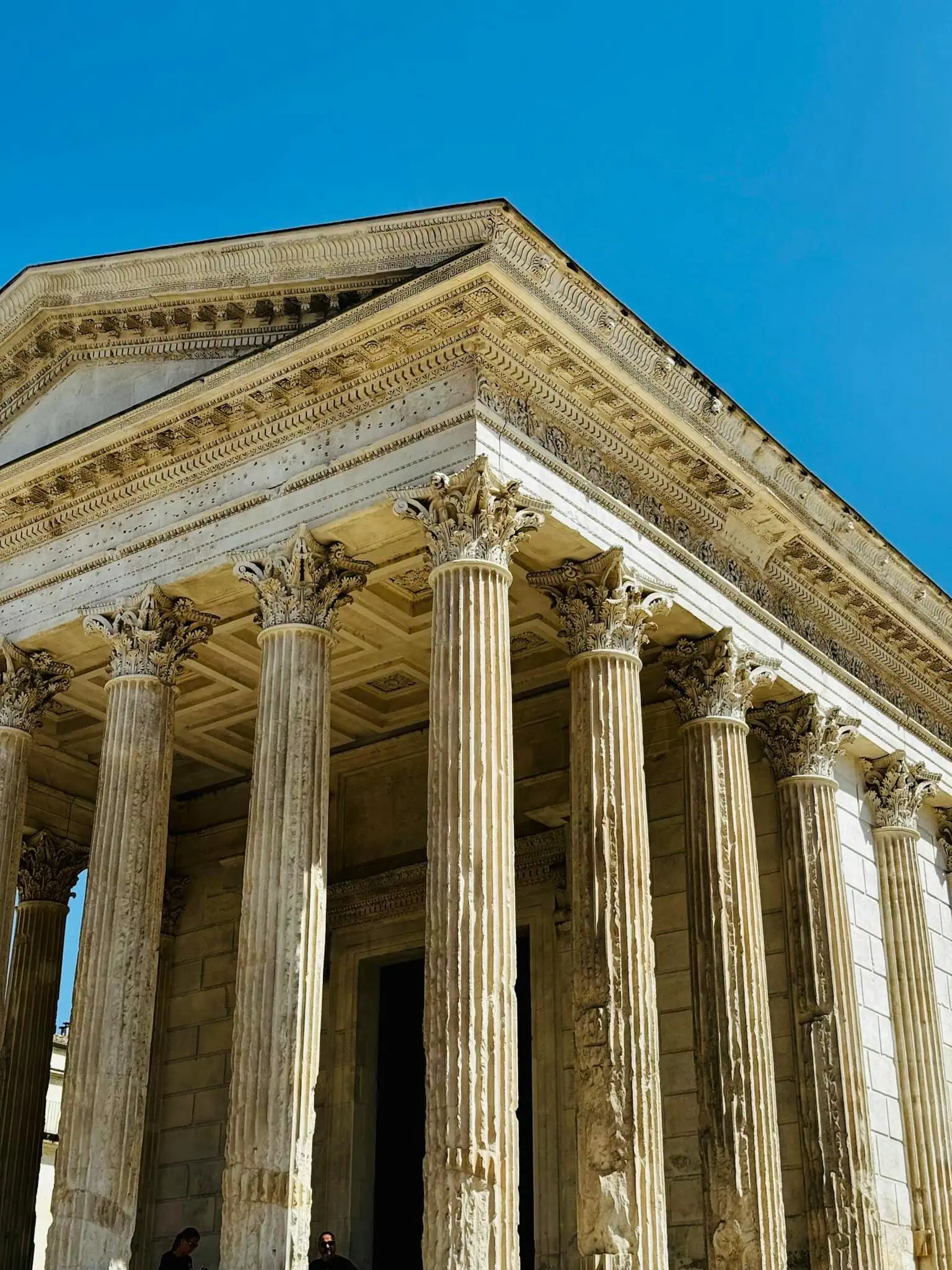 Nîmes och Pont du Gard: 12 tips för det romerska Frankrike 2026 7 Maison Carrée tempel UNESCO