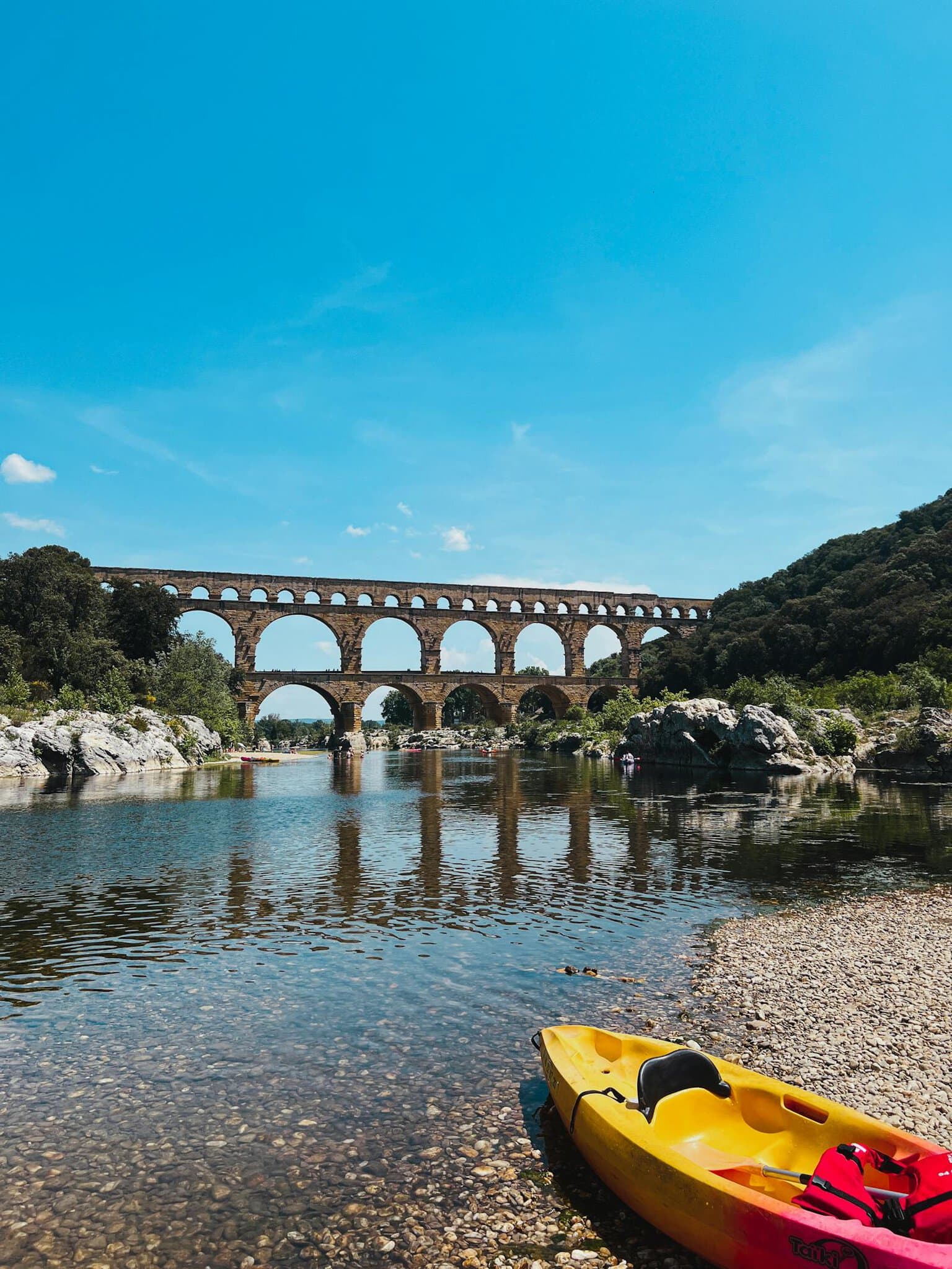 Nîmes och Pont du Gard: 12 tips för det romerska Frankrike 2026 14 Bad och kanot Pont du Gard