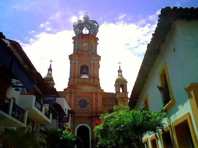 Puerto Vallarta, Mexico: 15 Things to See & Do + Sayulita 5 The crowned church of Parroquia de Guadalupe