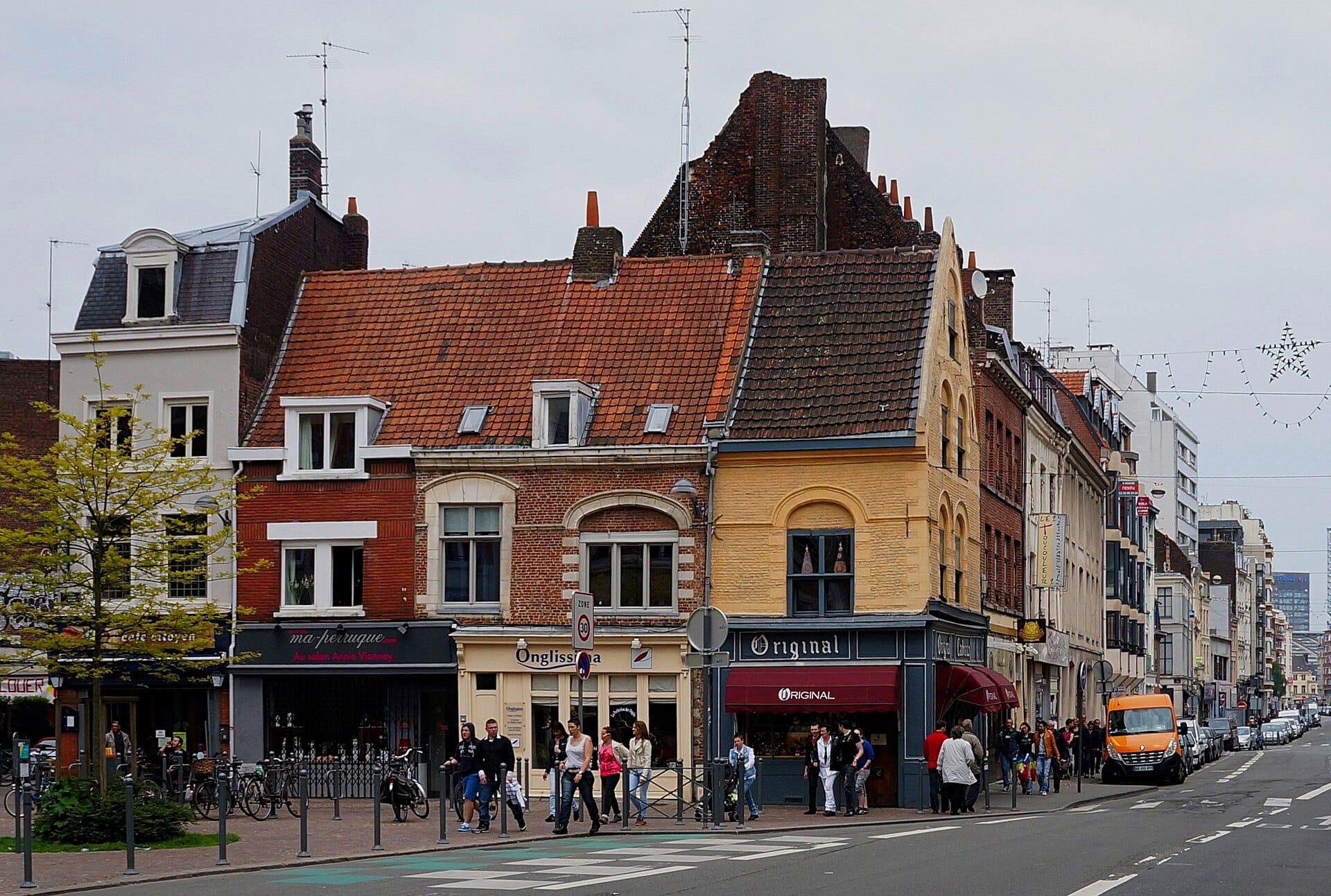 Rouen, Francúzsko: 12 tipov, čo vidieť a robiť v roku 2026 88 Place du Vieux-Marché a miesto upálenia