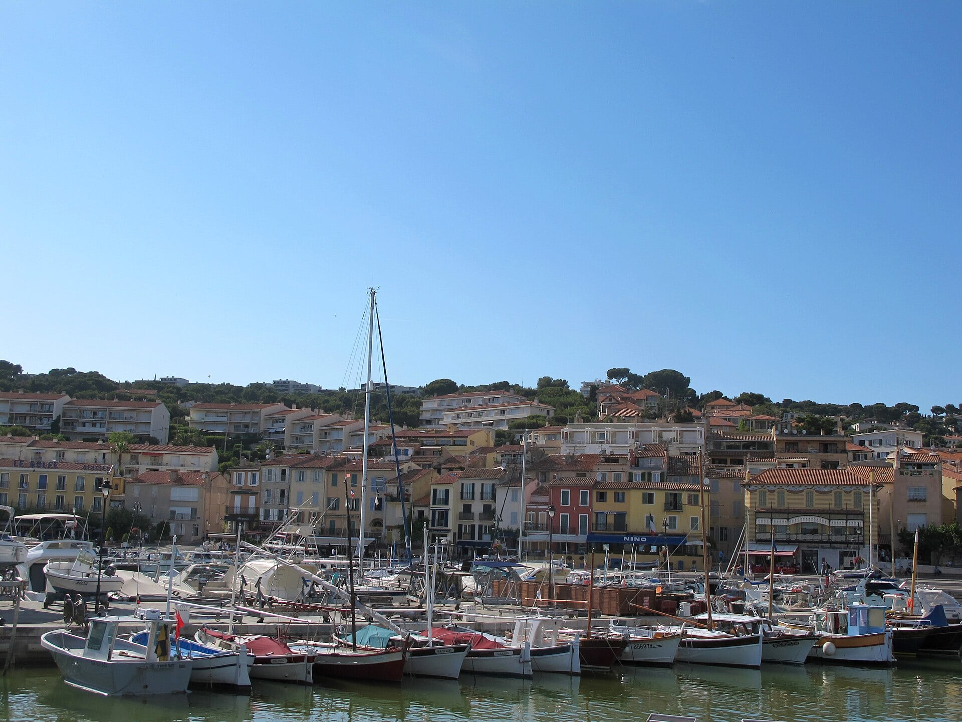 Cassis a Calanques, Francúzsko: 11 tipov v roku 2026 22 Prístav a mestečko Cassis