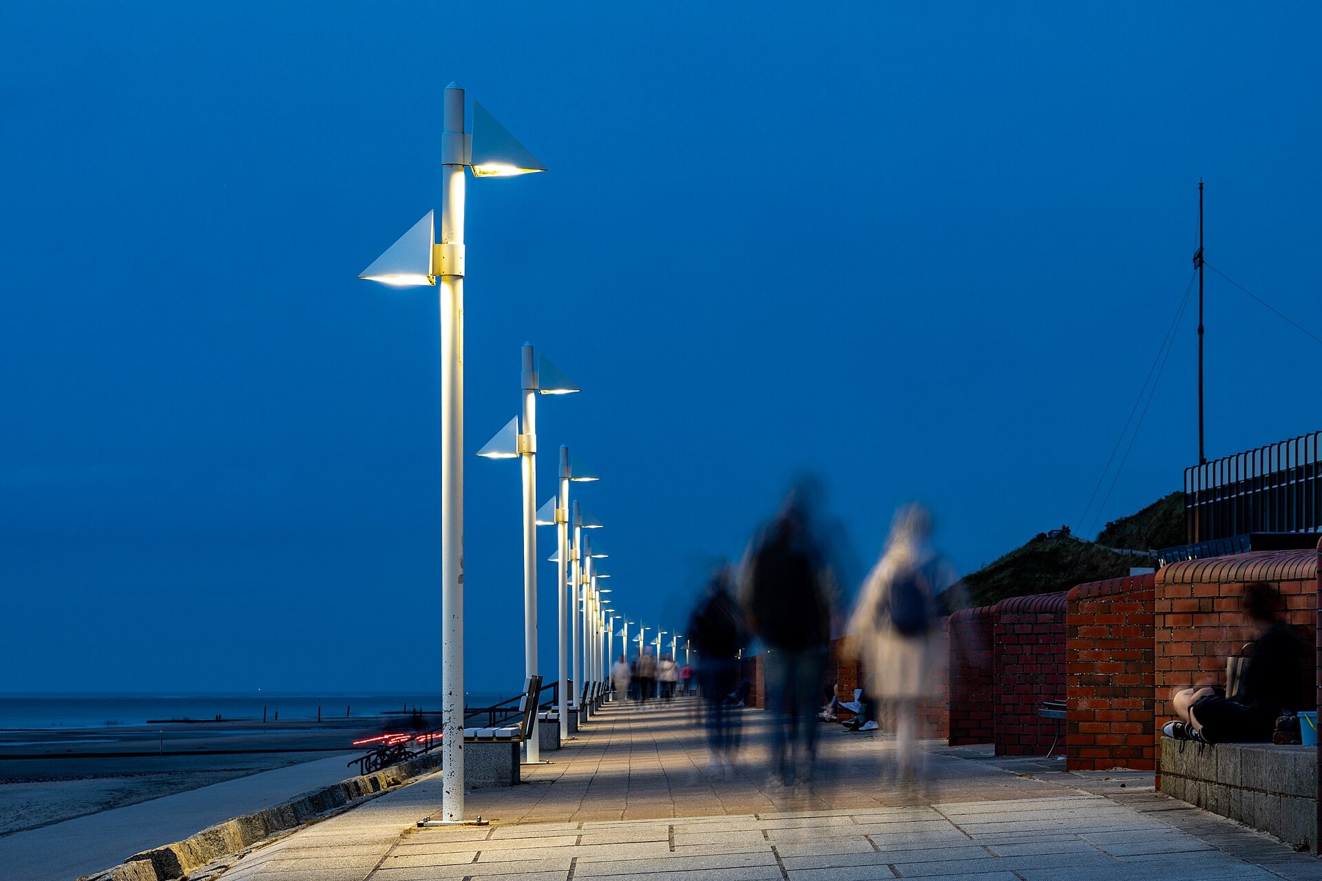 Nice, Franța: 14 lucruri de văzut și făcut în 2026 5 Promenade des Anglais și Baie des Anges