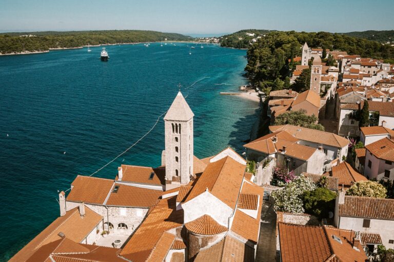Chorvatsko 8 Ostrov Rab, Chorvatsko: 11 tipů, co vidět a dělat v roce 2026