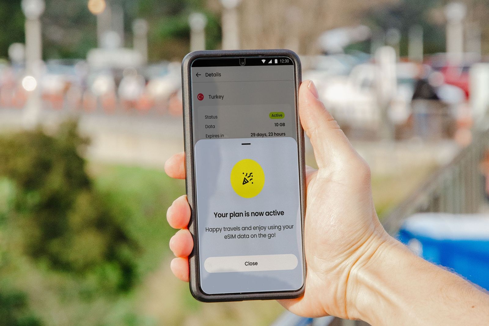 Revolut eSIM recenze: zkušenosti, funkce a výhody digitální SIM karty 4 Aktivovaný datový balíček eSIM zobrazený v aplikaci telefonu