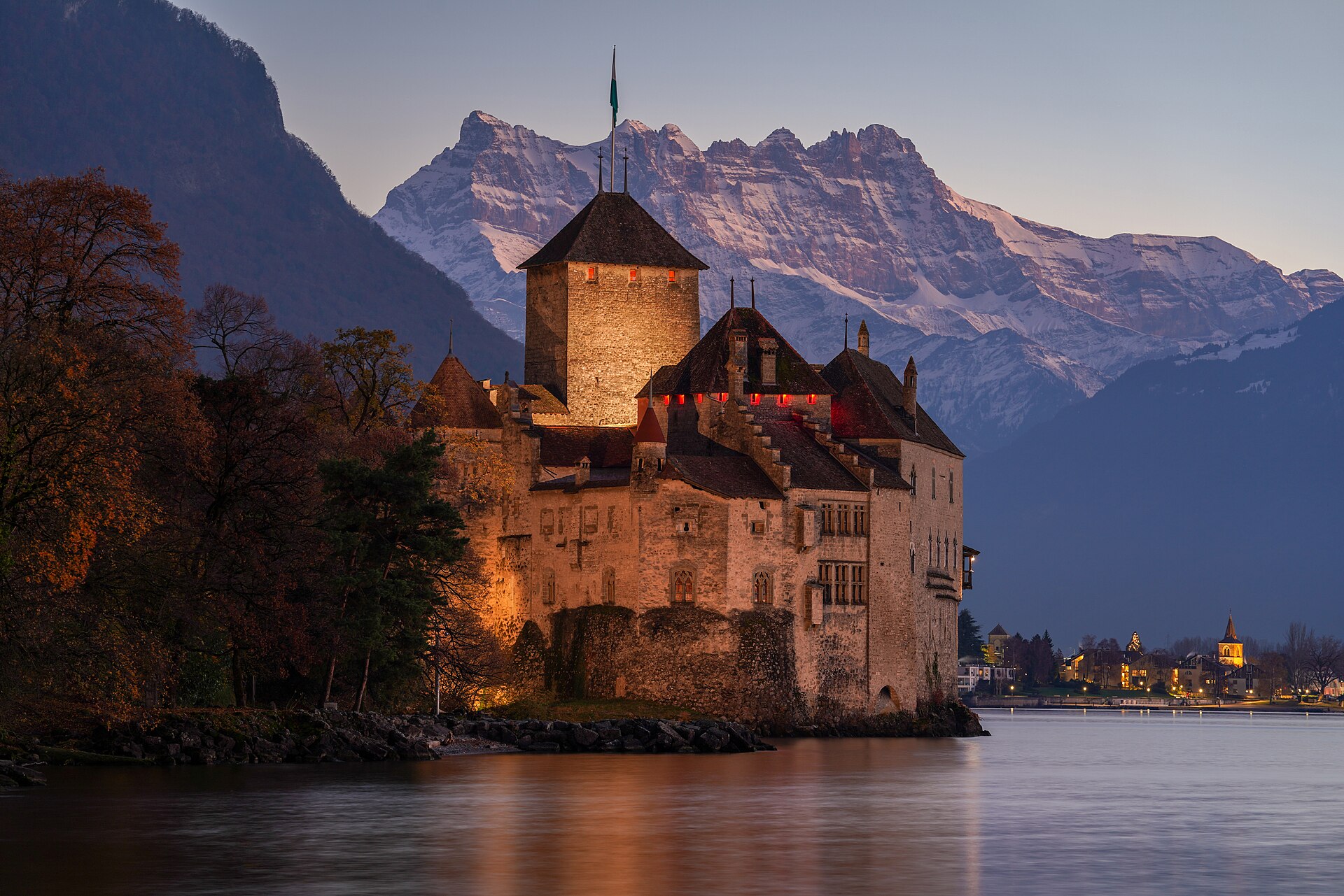 Roadtrip po Švajčiarsku: Itinerár na 7–10 dní autom 2026 8 Hrad Chillon pri Montreux