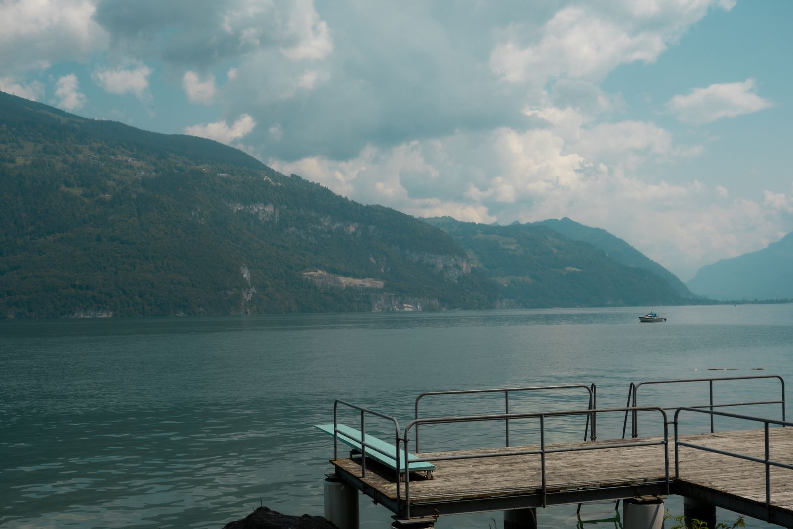 Interlaken (Suiza) y Jungfraujoch: 14 cosas que ver y hacer 2026 7 Descubriendo el romántico lago Thunersee