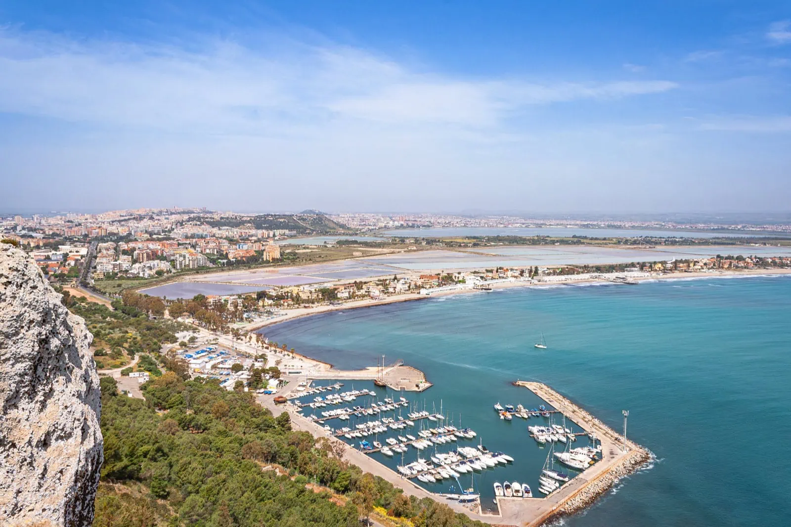 Sardinien mit Kindern: 10 Tipps für den Familienurlaub 2026 4 Stadtstrand Poetto in Cagliari im Süden Sardiniens